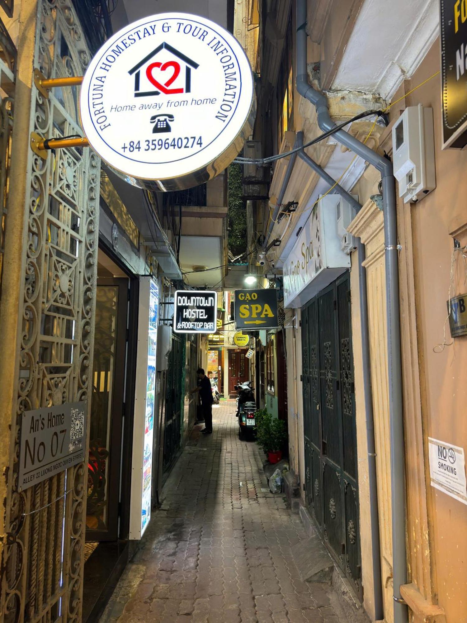 Fortuna Homestay ハノイ市 エクステリア 写真