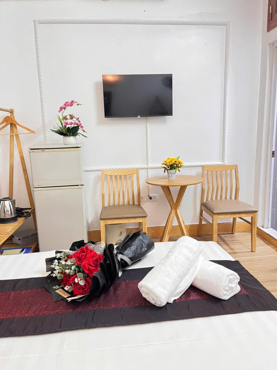 Fortuna Homestay ハノイ市 エクステリア 写真