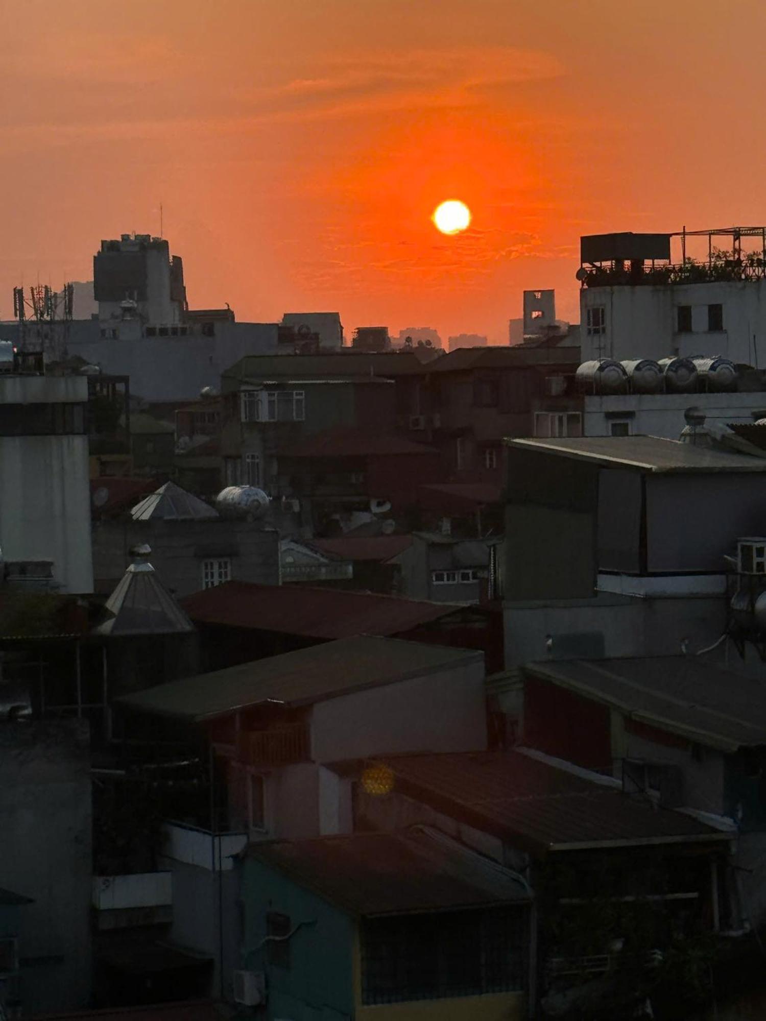 Fortuna Homestay ハノイ市 エクステリア 写真