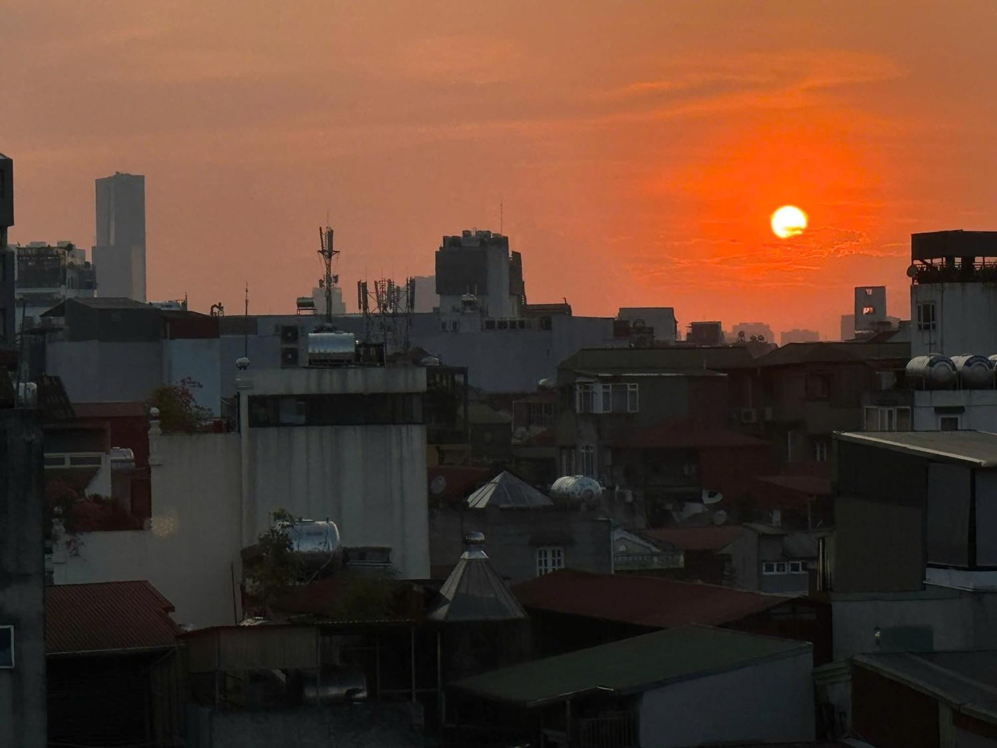 Fortuna Homestay ハノイ市 エクステリア 写真