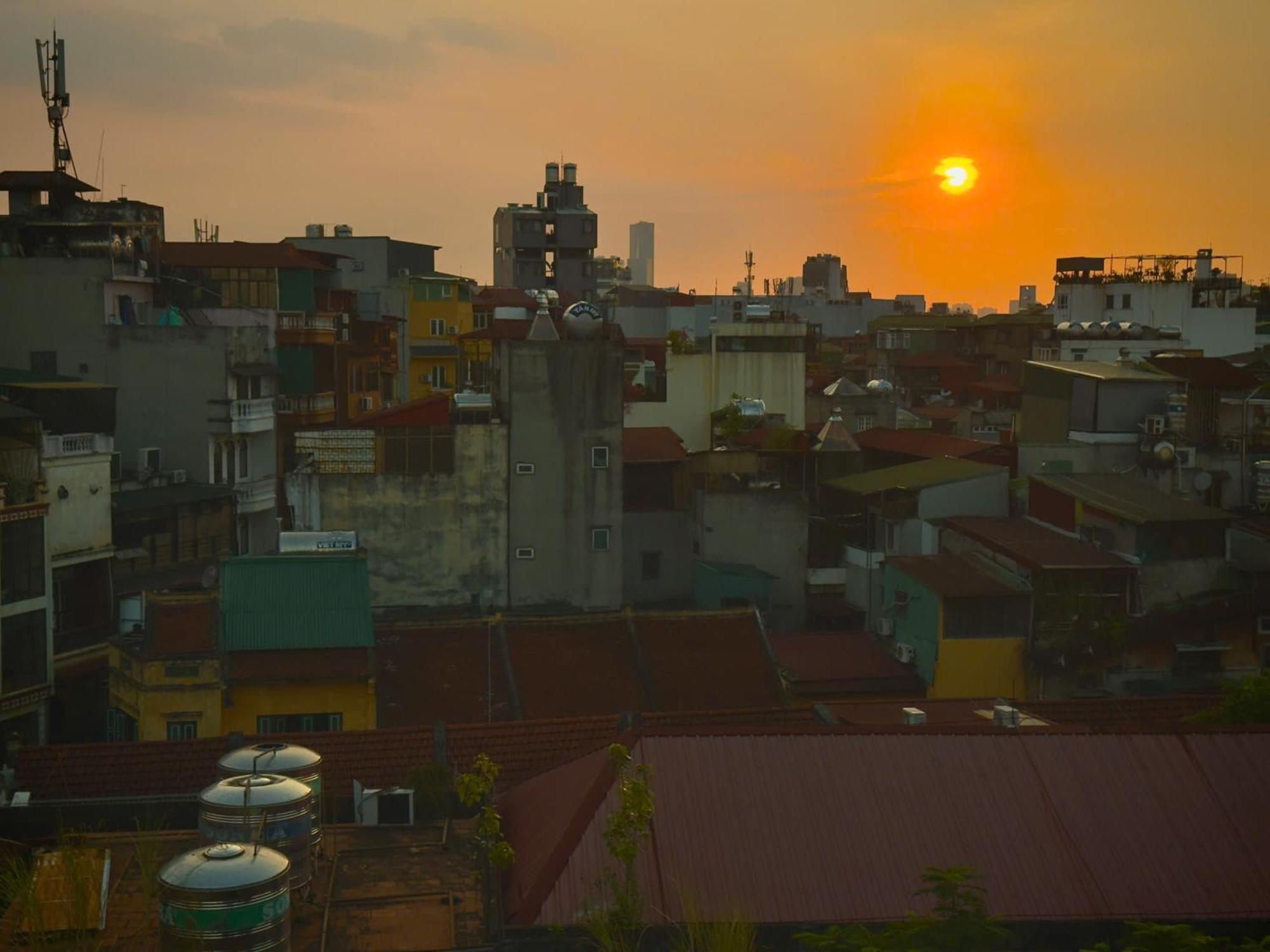 Fortuna Homestay ハノイ市 エクステリア 写真