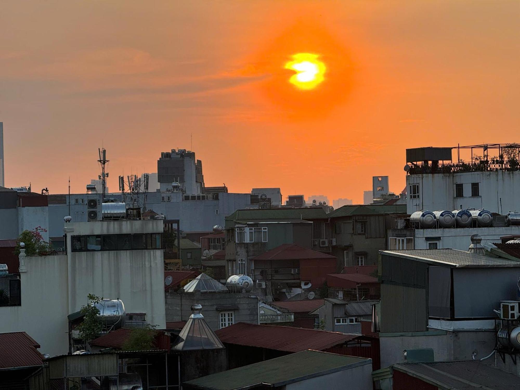 Fortuna Homestay ハノイ市 エクステリア 写真