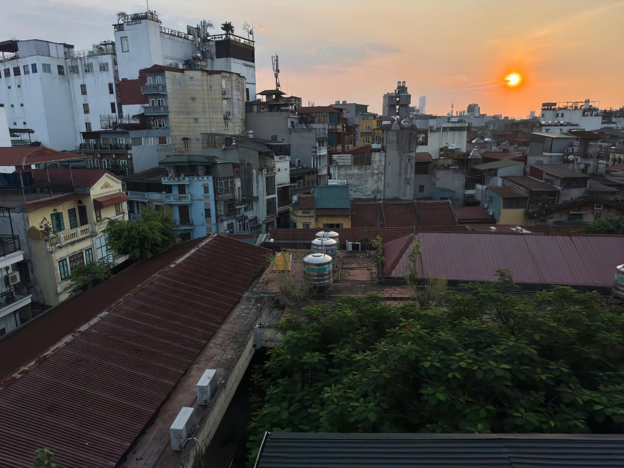 Fortuna Homestay ハノイ市 エクステリア 写真