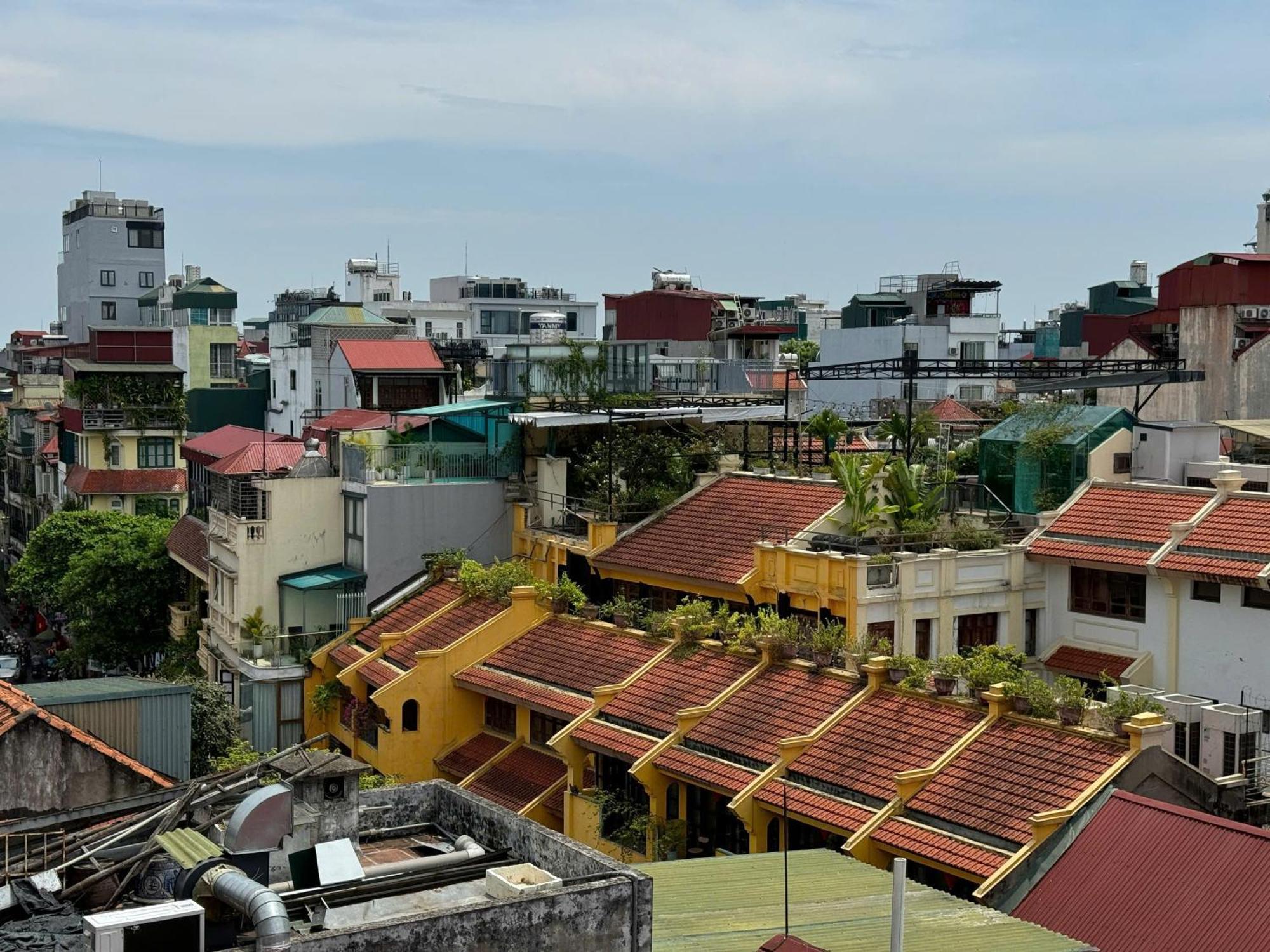 Fortuna Homestay ハノイ市 エクステリア 写真